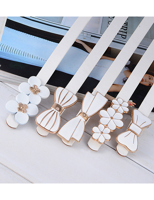 Fashion White Pu Flower Plate Buckle Thin Belt