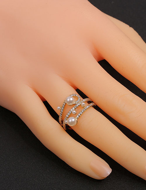Anillo De Perlas Multicapa De Circonio Y Cobre Con Baño De Oro