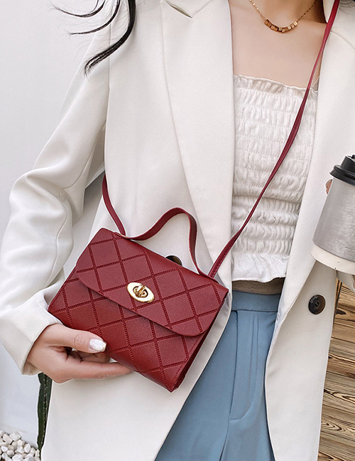 Bolso Bandolera Con Solapa Y Cierre De Diamante De Pu