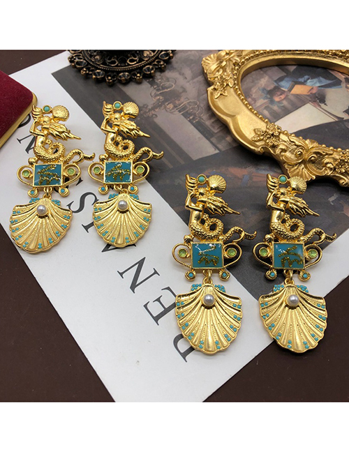 Fashion Om748 Ear Clip Alloy Geometric Mermaid Shell Ear Clip Earrings