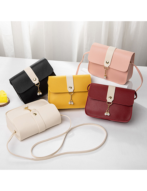 Bolso Bandolera Con Solapa De Perla En Contraste De Pu