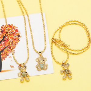 Collar De Oso De Diamantes De Cobre