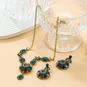 Conjunto De Collar Y Aretes Geométricos De Color Turquesa Con Diamantes De Aleación