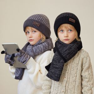 Los Niños De Acrílico Hicieron Punto Los Guantes De Cinco Dedos De La Bufanda De La Gorrita Tejida De La Etiqueta Fijados