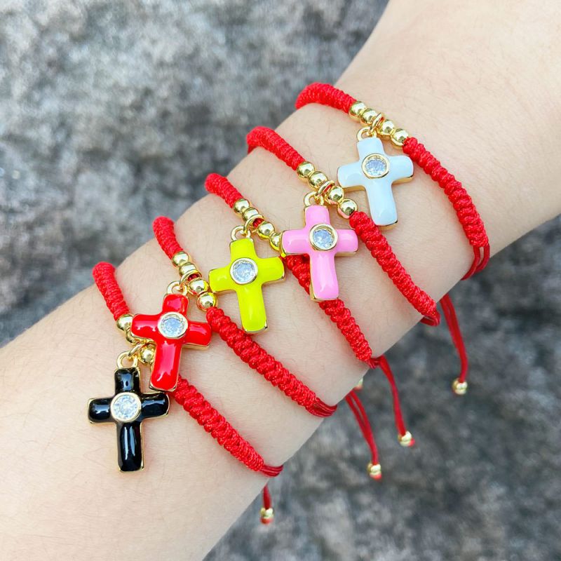 Pulsera Cruz De Cobre Bañada En Oro Con Diamantes