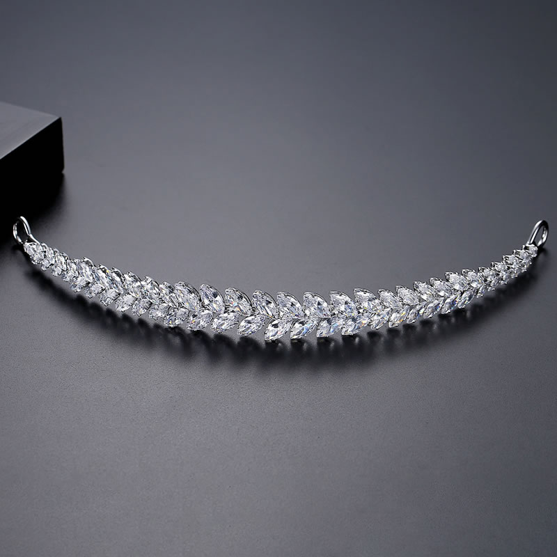 Diadema Lateral Geométrica De Circonita Con Incrustaciones De Cobre