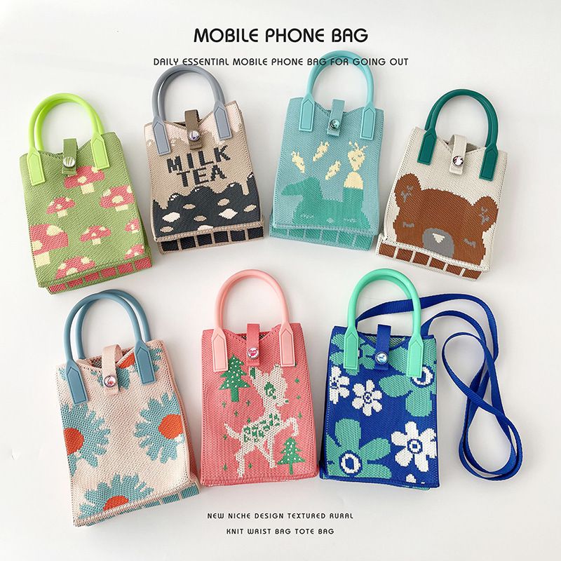 Fashion Apricot Bear (color Buckle) Blend Print Knit Crossbody Bag