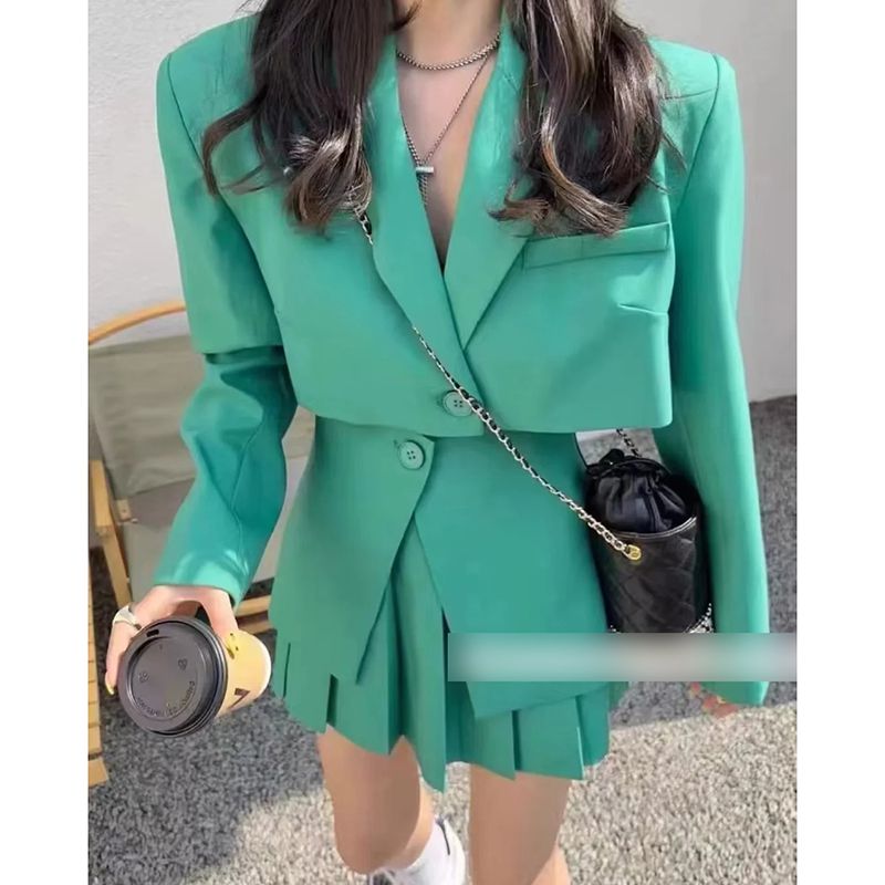 Traje Falda Plisada Blazer Corta Con Solapa De Poliéster