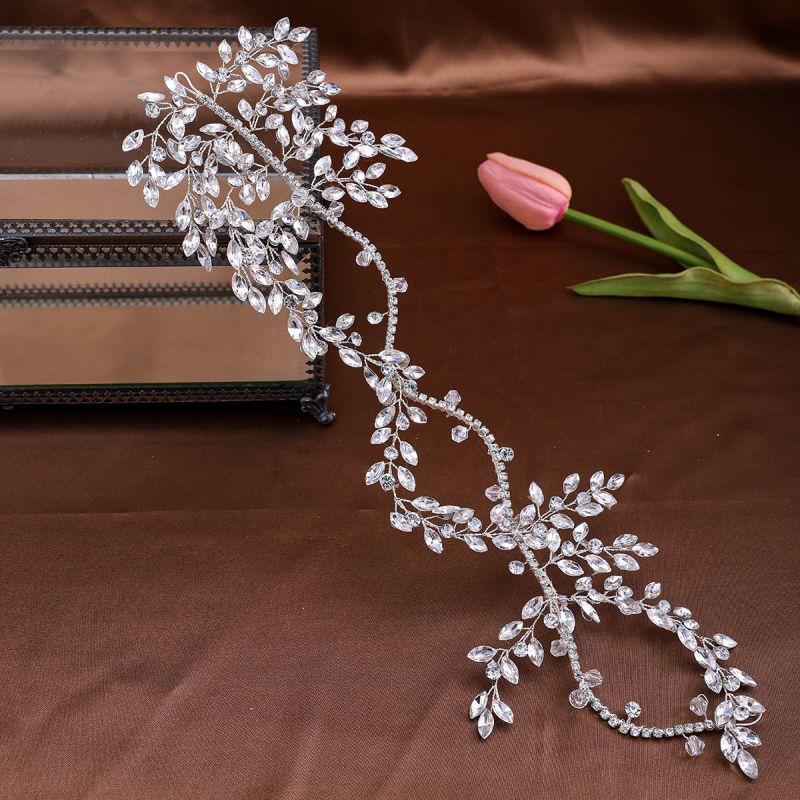 Diadema Con Cruz De Diamantes Geométricos