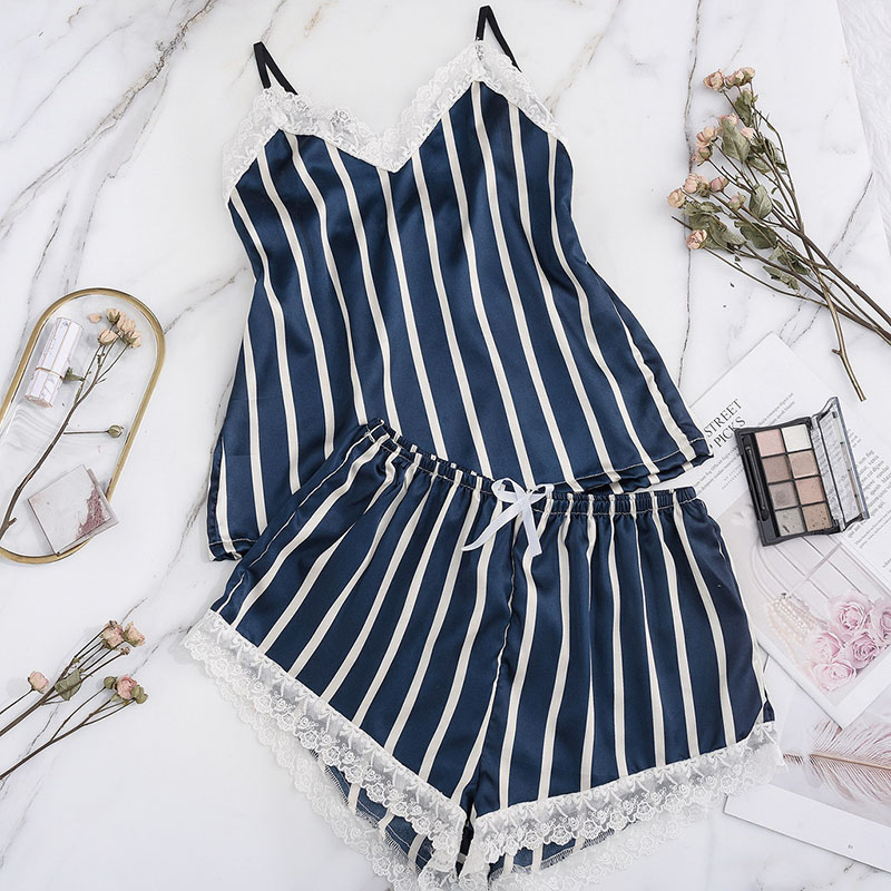 Conjunto De Pijama Con Shorts Con Tirantes A Rayas Y Encaje De Poliéster