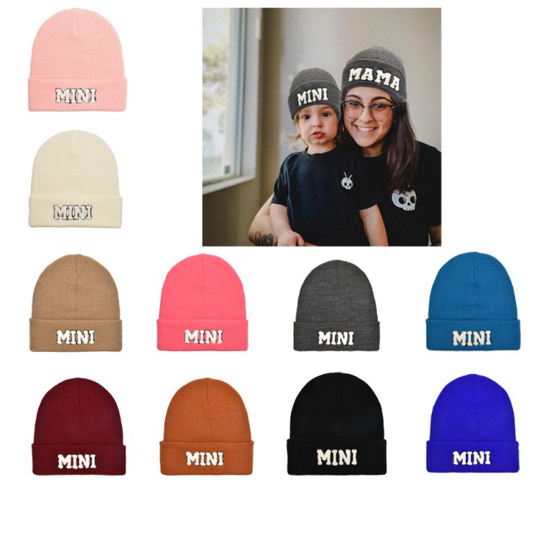 Gorro Infantil De Lana Con Letras Bordadas