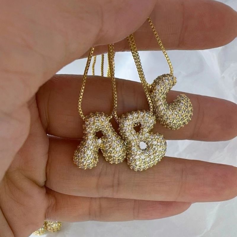 Collar De 26 Letras De Cobre Bañado En Oro Con Incrustaciones De Circonio