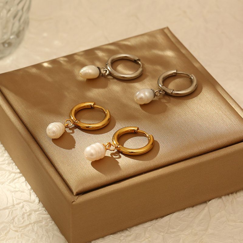 Fashion Gold Stainless Steel Pearl Earrings
