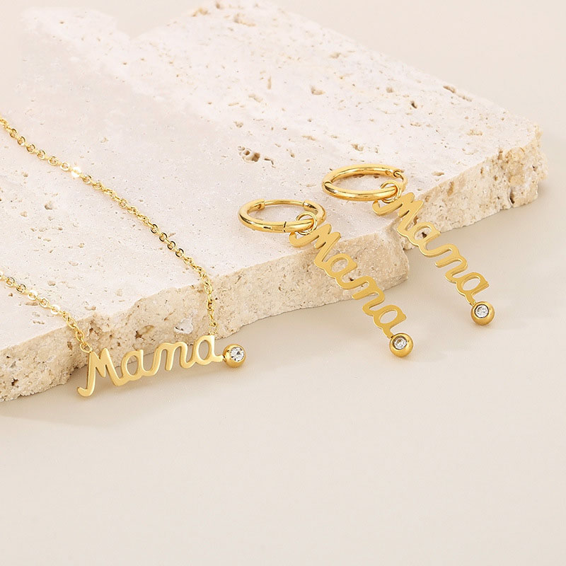 Fashion Gold Necklace Titanium Steel Diamond Letter Necklace