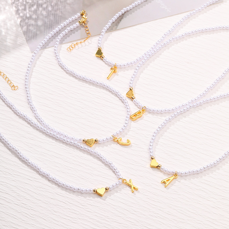 Collar De 26 Letras Con Forma De Corazón Y Cuentas De Perlas De Aleación