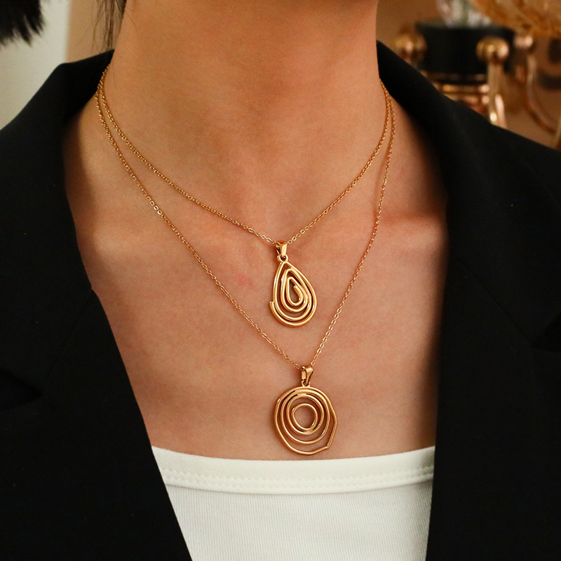 Collar Con Colgante De Gota De Agua Irregular De Acero De Titanio