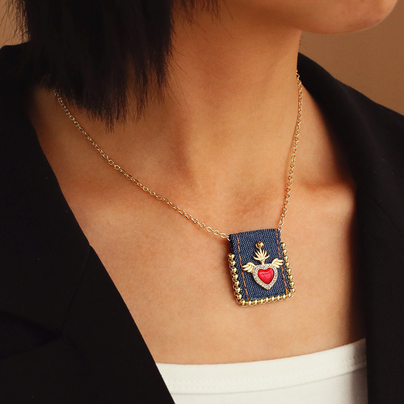 Fashion Golden 1 Copper-inlaid Zirconia Heart Square Denim Pendant Beaded Necklace