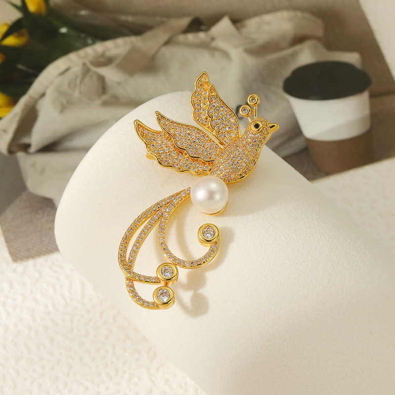 Broche De Metal Con Forma De Pájaro Y Diamantes