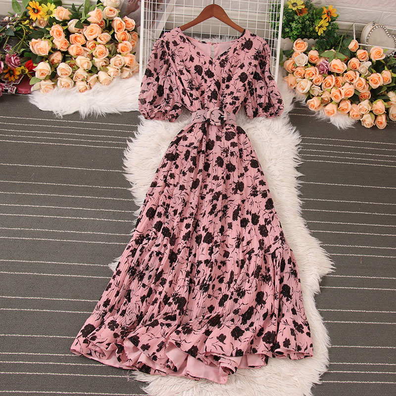 Falda Larga Con Cuello En V Y Estampado Floral