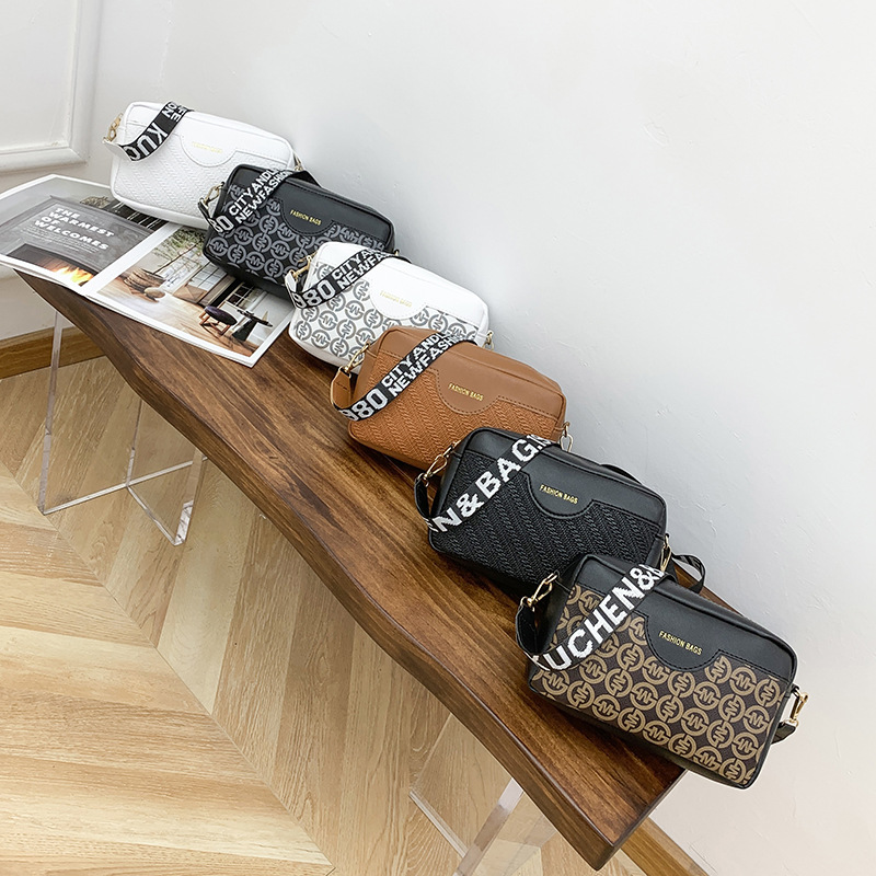 Fashion White Pu Embossed Crossbody Bag