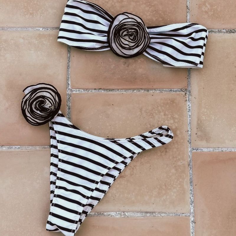 Fashion Stripe Nylon Three-dimensional Floral Split Swimsuit Bikini