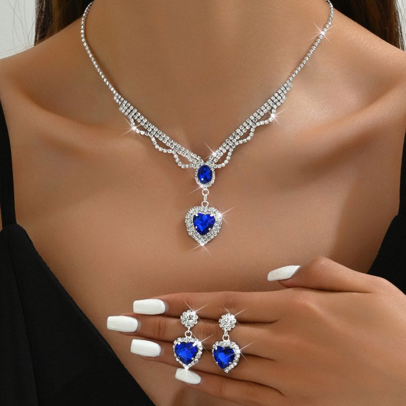 Conjunto De Collar Y Pendientes Love De Diamantes Geométricos