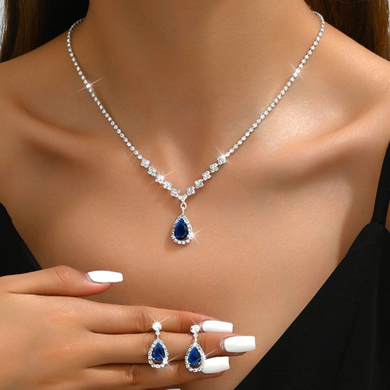 Conjunto De Collar Y Pendientes Geométricos En Forma De Gota De Diamantes