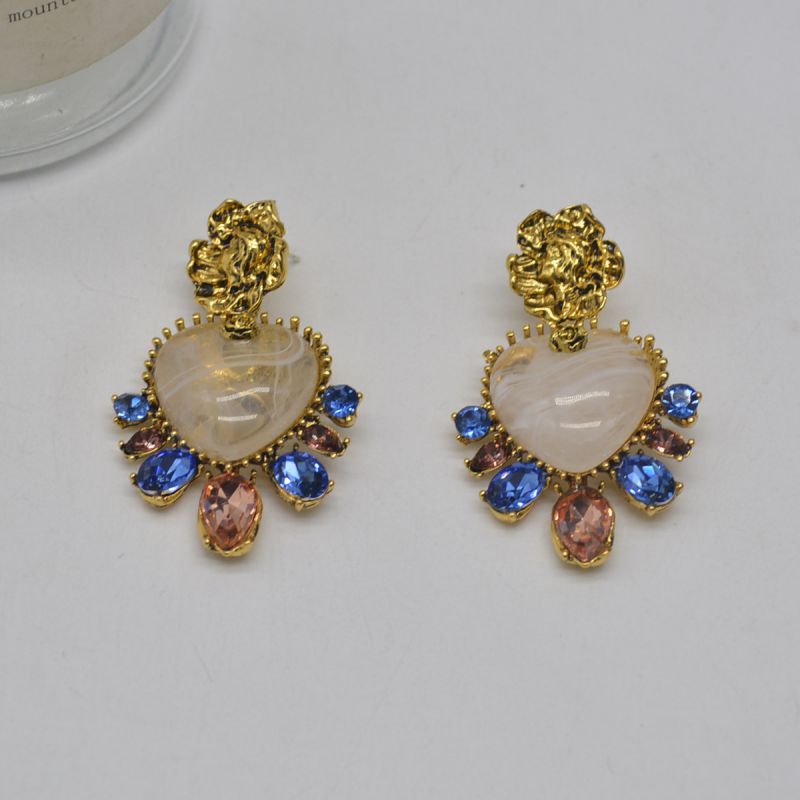 Pendientes De Flor De Amor De Diamantes De Aleación