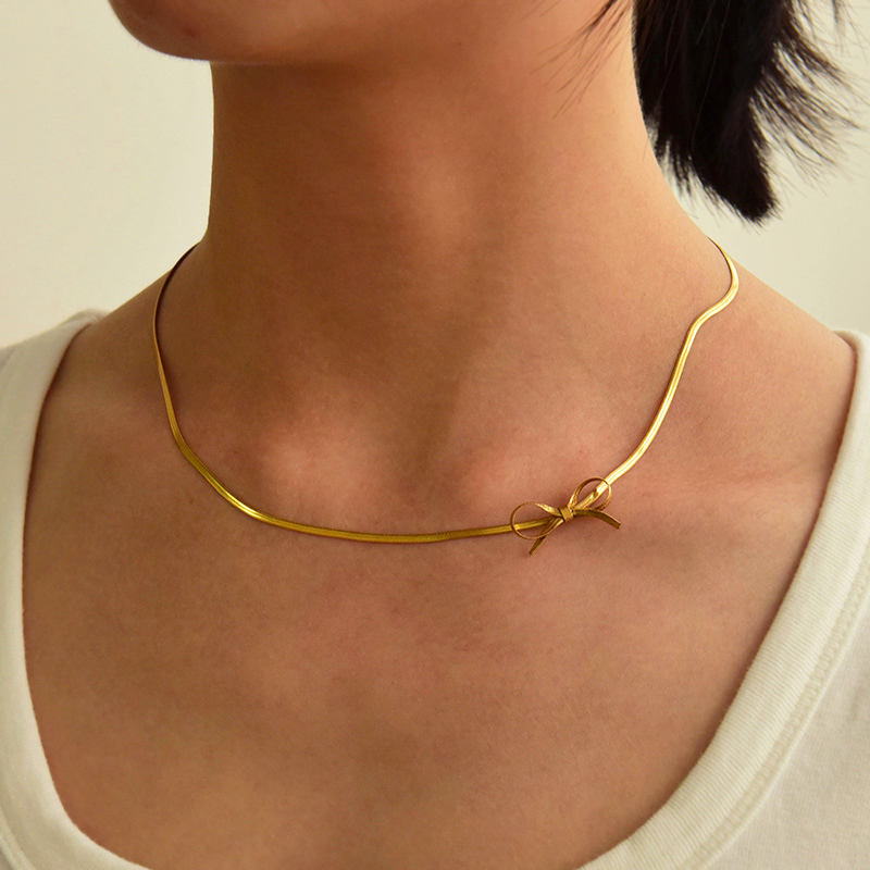 Collar De Cadena De Hueso De Serpiente Con Lazo De Acero De Titanio