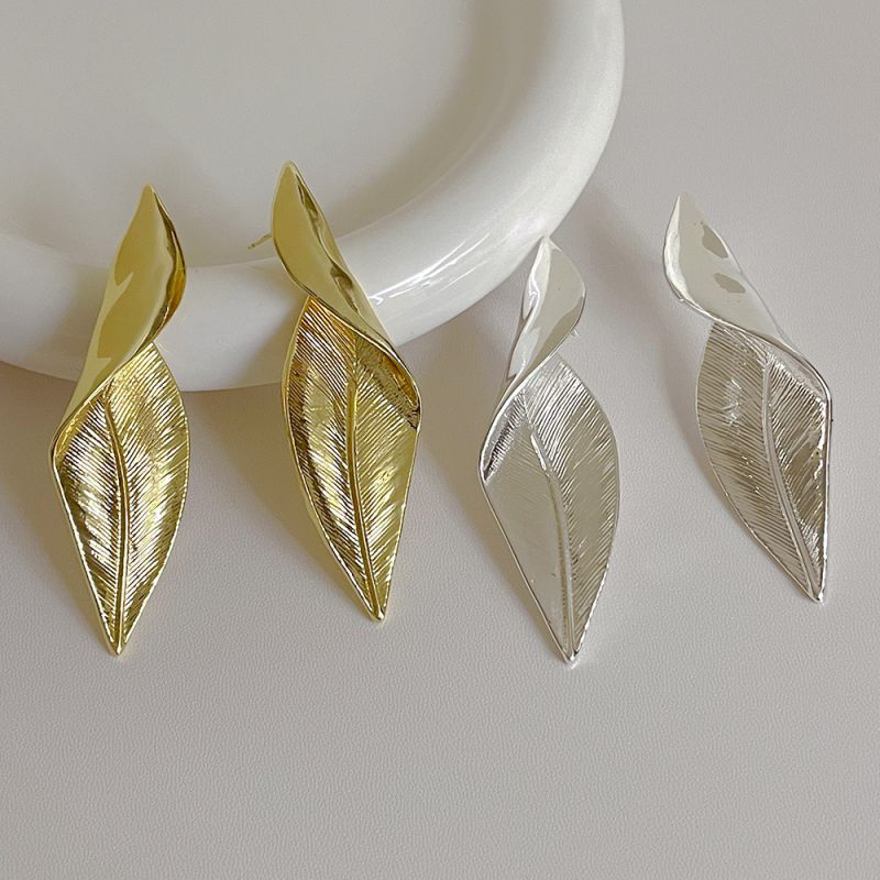 Fashion Silver Metal Texture Leaf Earrings