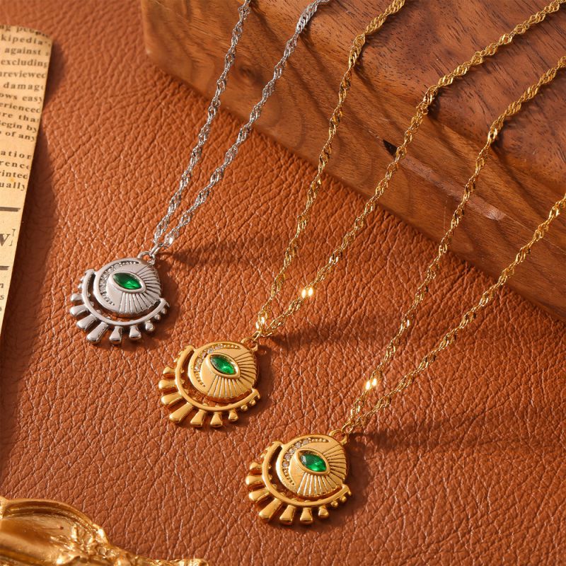 Fashion Gold And White Diamond Necklace Titanium Steel Diamond Eye Necklace