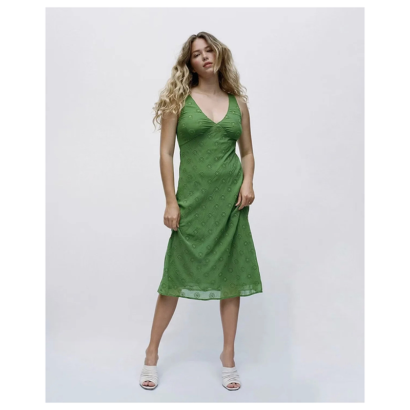 Vestido Bordado Sin Mangas