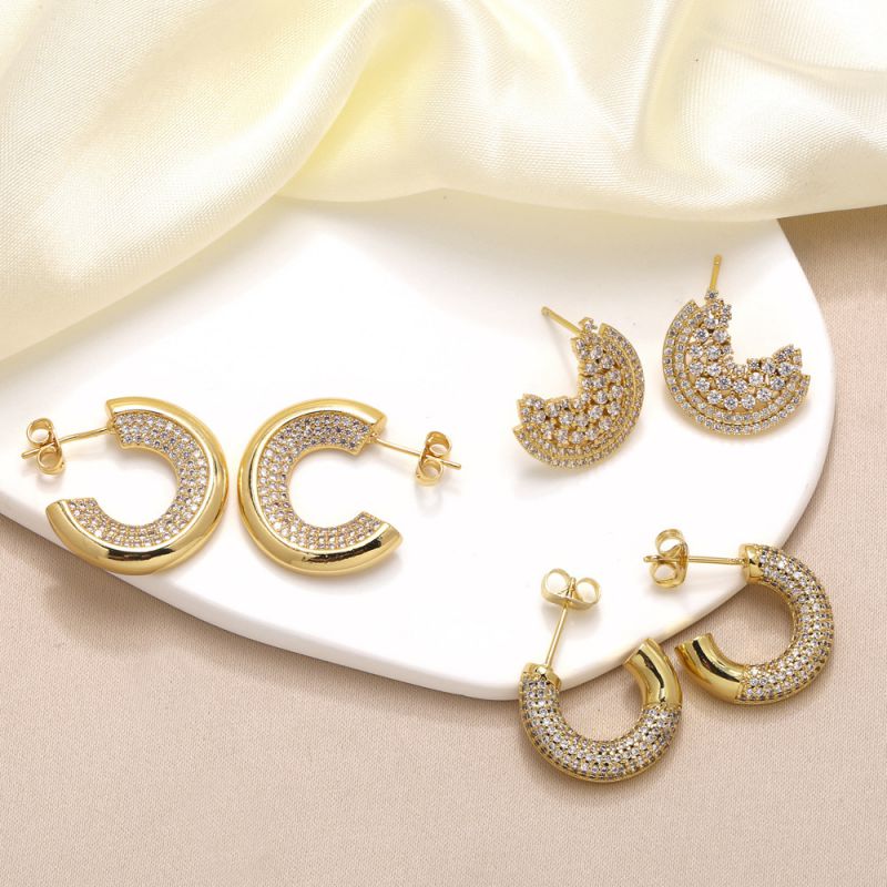 Fashion A Copper Diamond C-shaped Earrings