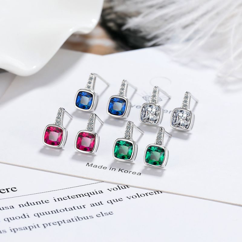Pendientes Cuadrados De Diamantes De Cobre