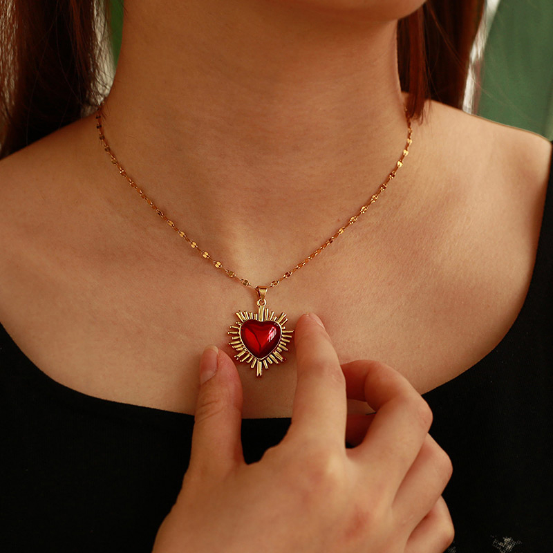 Collar De Acero De Titanio Con Colgante De Corazón De Gota De Aceite Irregular