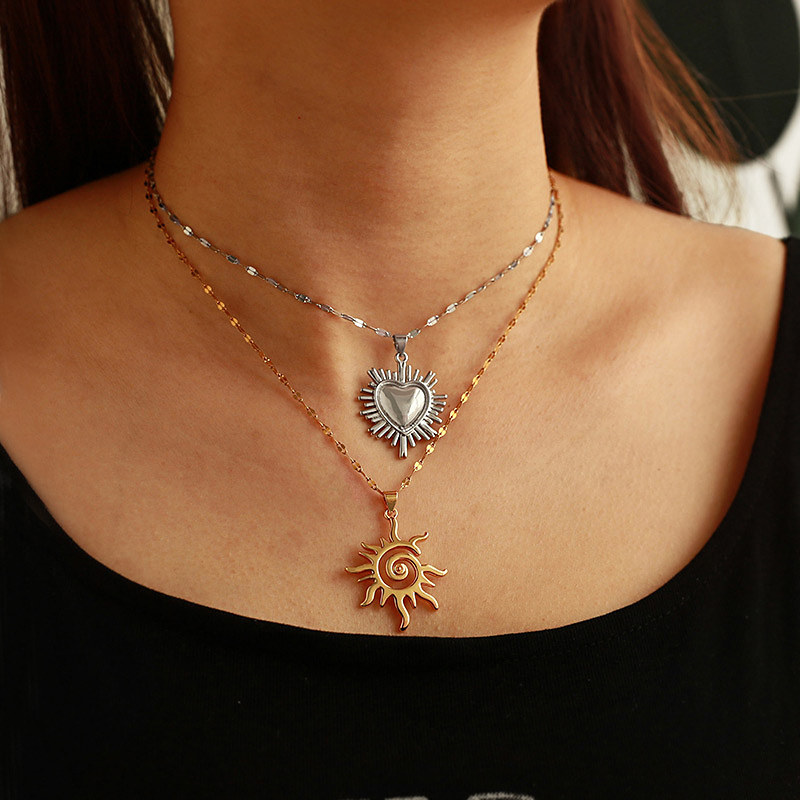 Collar De Acero Titanio Con Colgante De Amor Irregular.