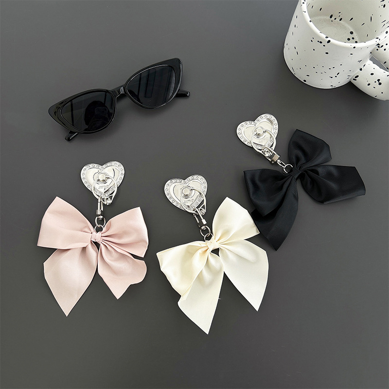 Soporte Para Anillo Con Lazo Y Corazón De Diamantes De Imitación