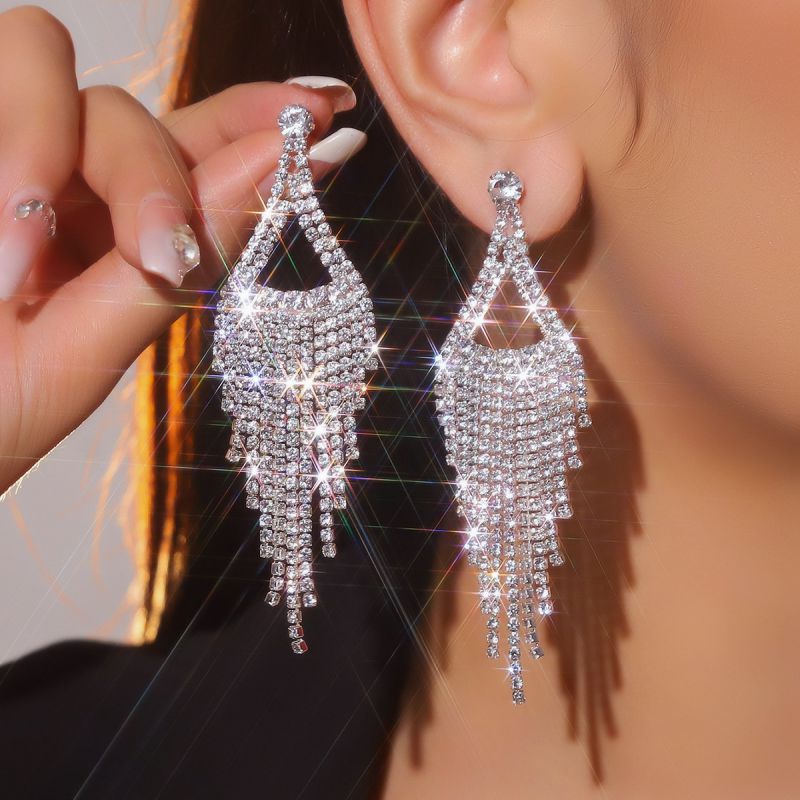 Pendientes Con Borlas De Diamantes Geométricos