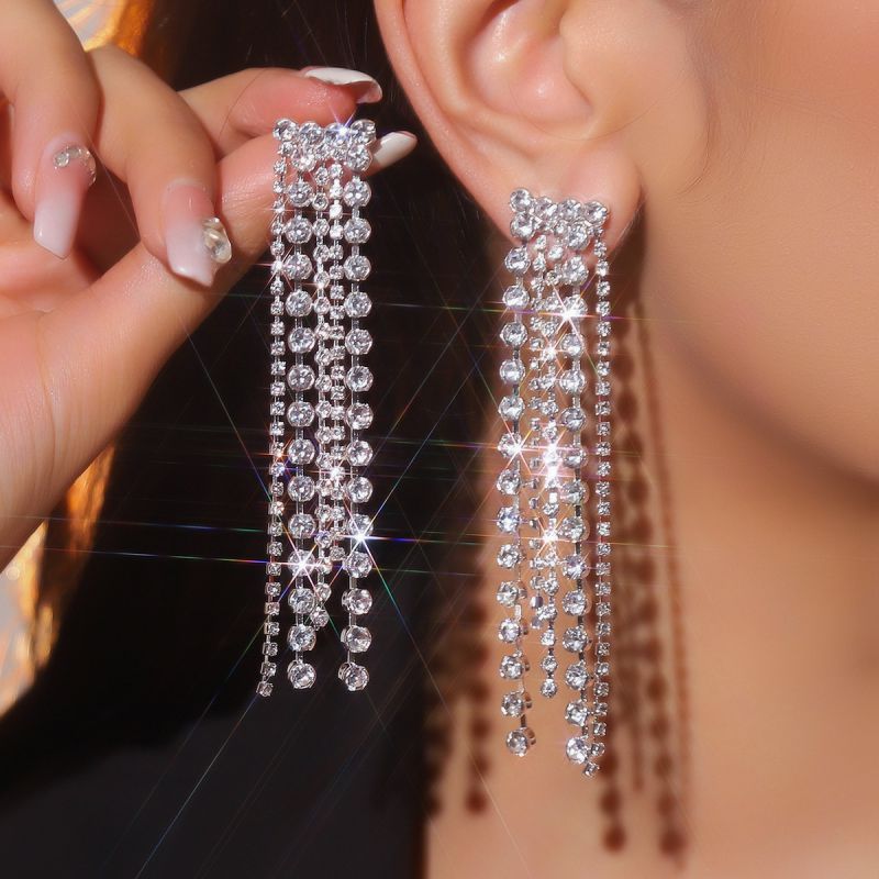 Pendientes Con Borlas De Diamantes Geométricos