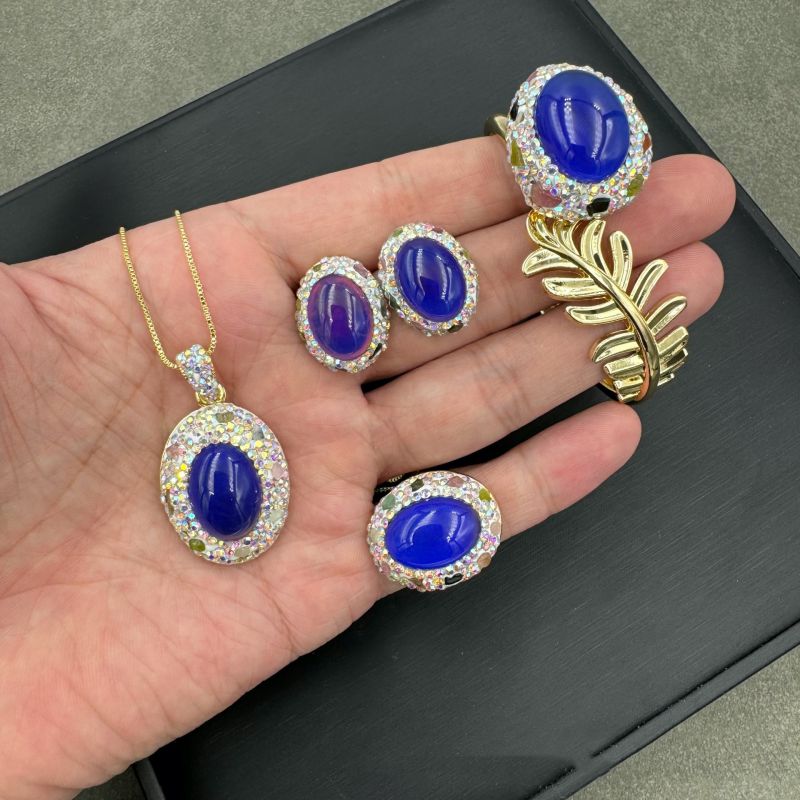 Conjunto De Collar Pendientes Anillo Y Pulsera Ovalados De Diamantes Geométricos