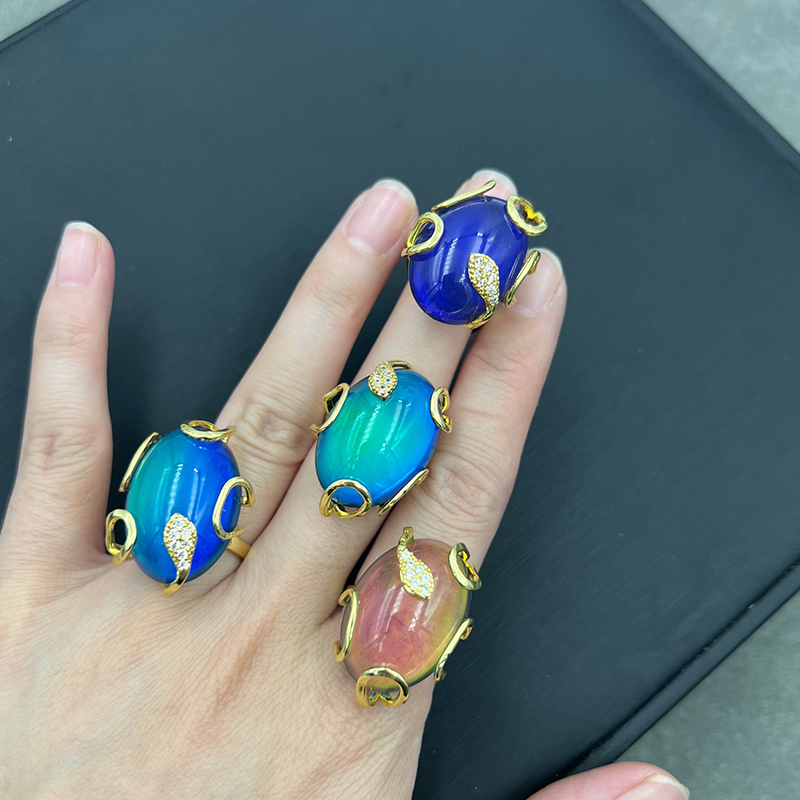 Fashion Discoloration Geometric Crystal Oval Open Temperature Change Ring