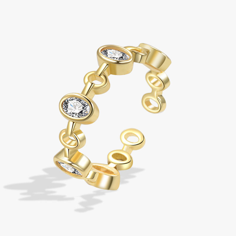 Anillo Ovalado De Cobre Con Diamantes
