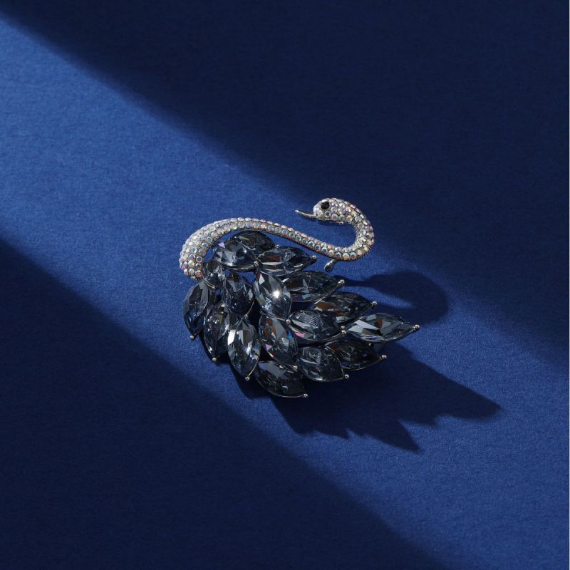 Broche Cisne De Cobre Y Diamantes