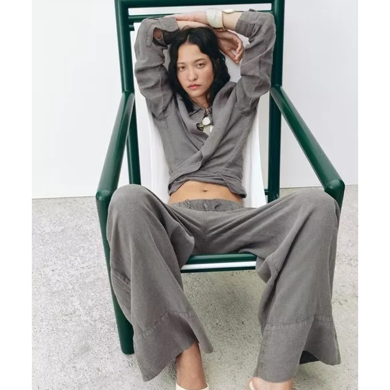 Pantalón Recto Con Pinzas Y Cordones De Poliéster