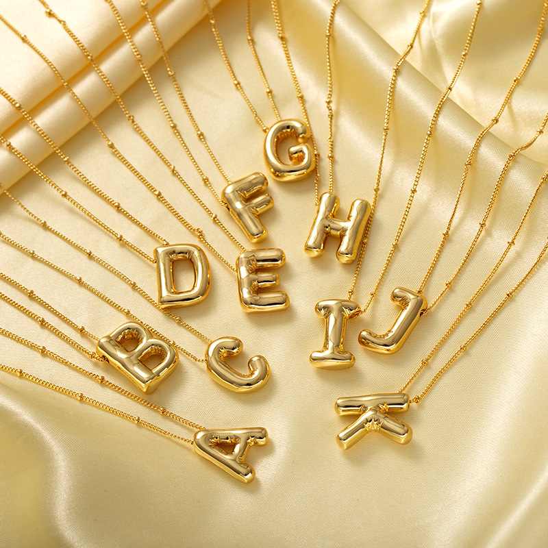 Collar De 26 Letras De Acero Inoxidable.