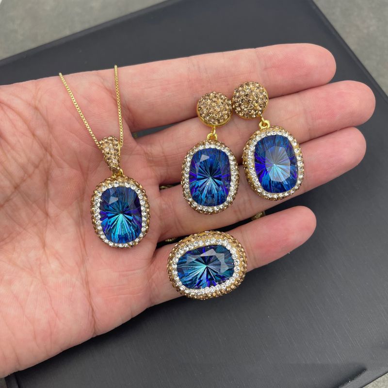 Conjunto De Collar Pendientes Y Anillo Con Cuadrados De Diamantes Geométricos