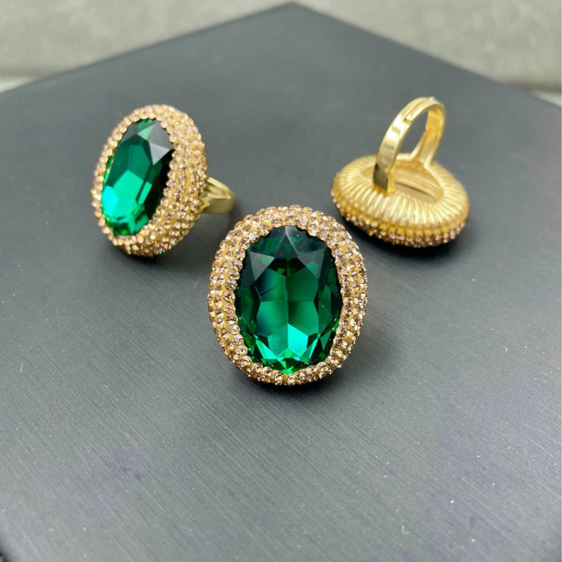 Fashion Green Oval Crystal Ring