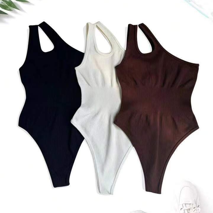 Traje De Yoga Sin Costuras De Un Solo Hombro