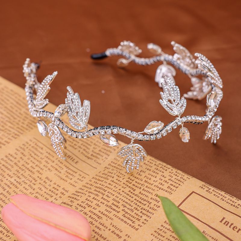 Diadema Trenzada Con Hojas De Diamantes De Imitación
