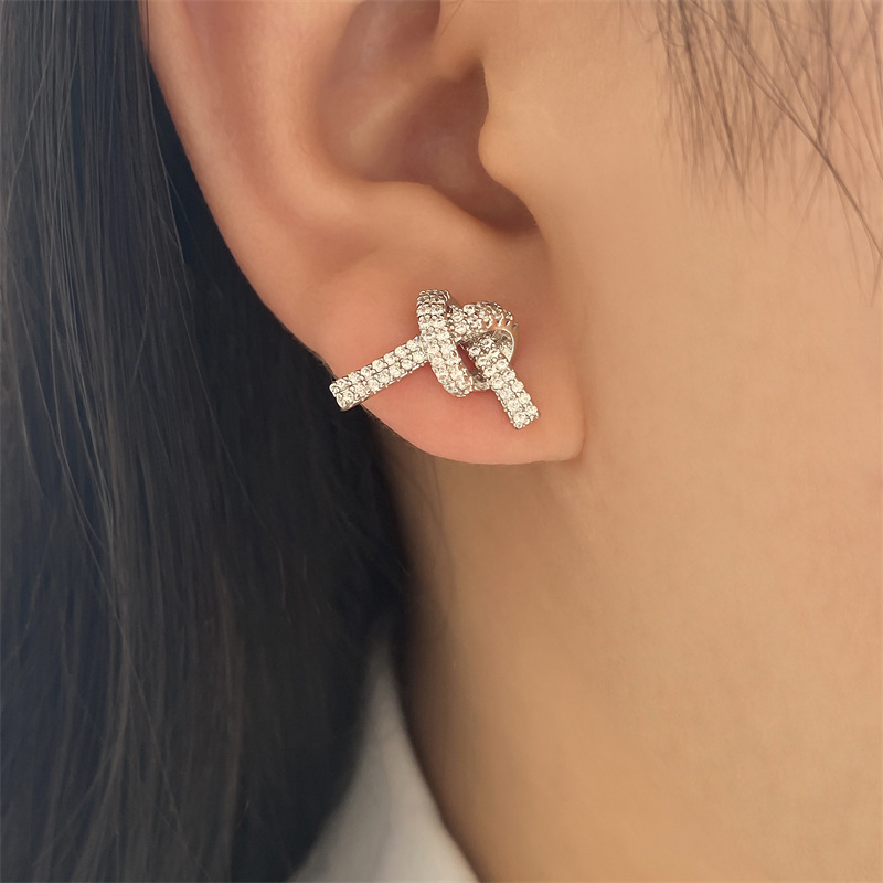 Fashion Knotted Heart (silver) Copper Inlaid Zirconium Knotted Earrings